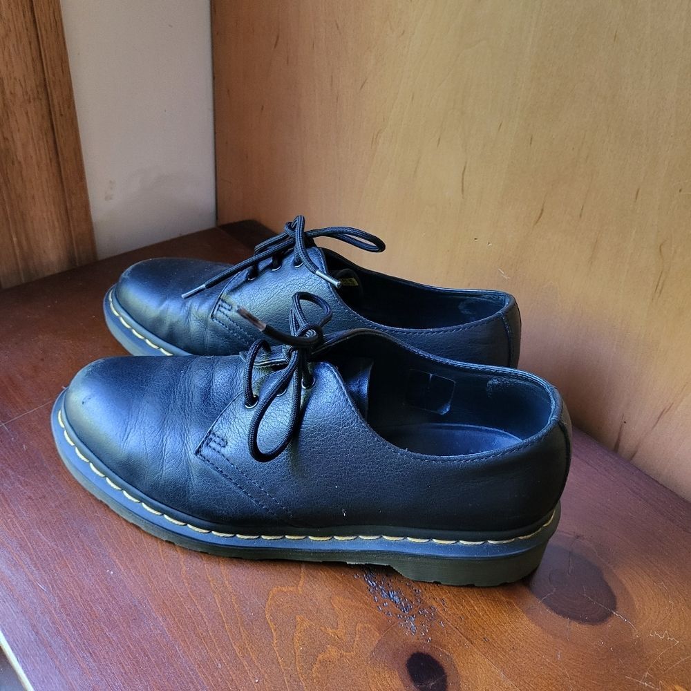 NWOT - Doc Martens - Size 8